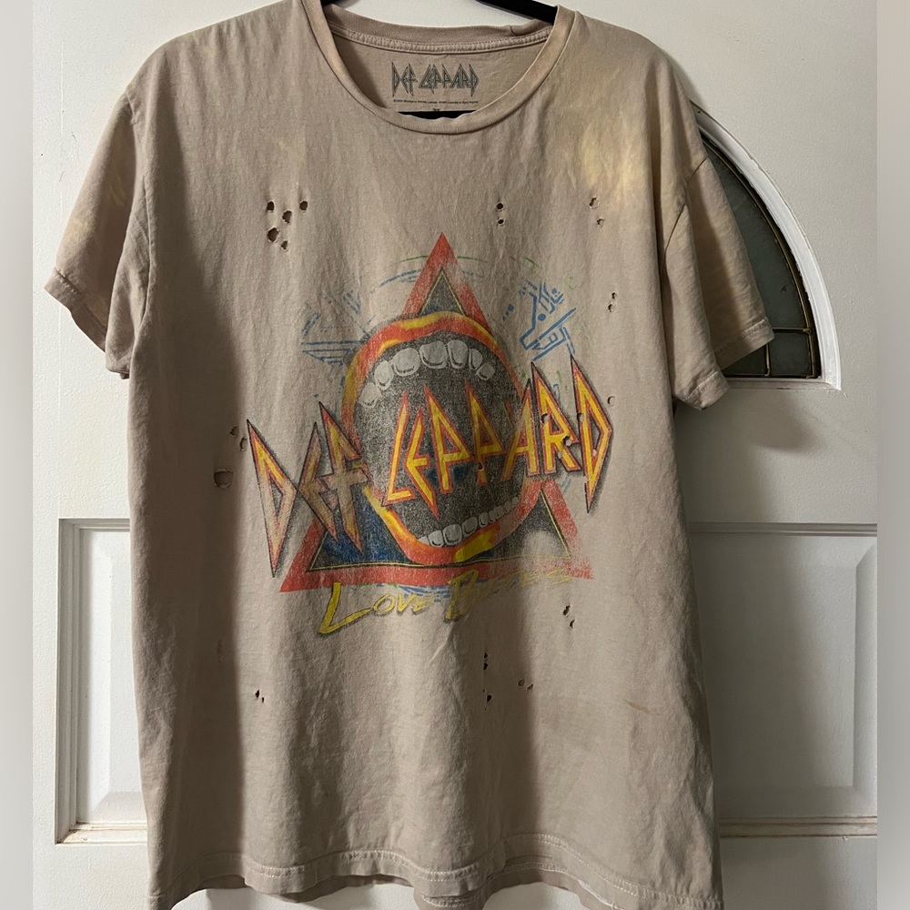 ⚡️ DEF LEPPARD BAND TEE